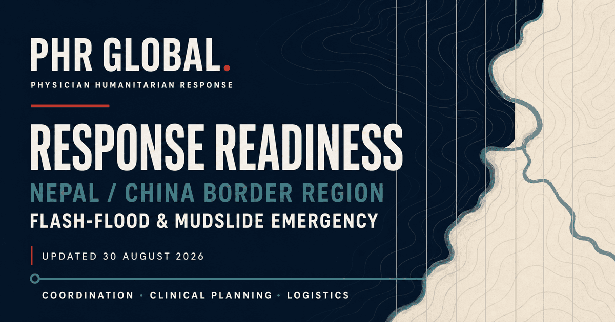 Gráfico de preparación de PHR Global con terreno fronterizo, río y rutas representados de forma abstracta.
